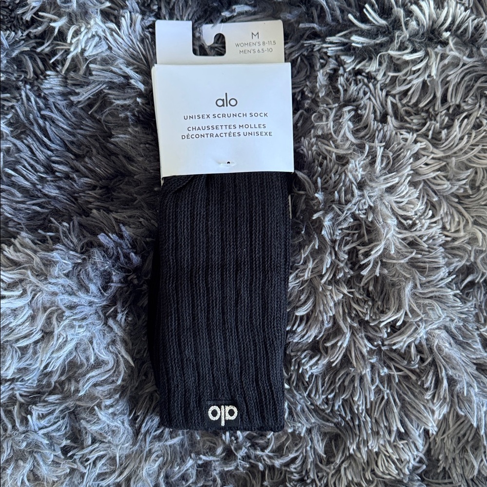 Alo Socks Bundle (2-Pack) | Medium | Pink + Black Long Scrunch | NWT - Picture 4 of 4